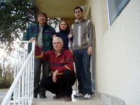 �������